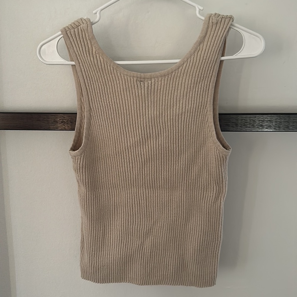 Cute Tank Top - Picture 2 of 2